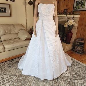 Strapless White Bridal Ball Gown Dress